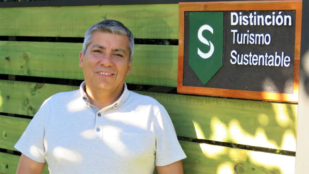 Luis - Anfitrión Pewma